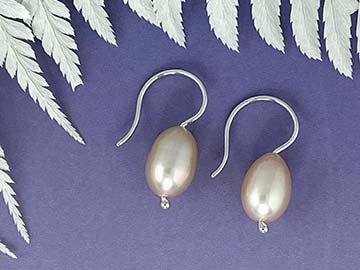 nicola bannerman Large pink pearl earrings
