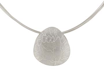 nicola bannerman Large lace Pebble necklace
